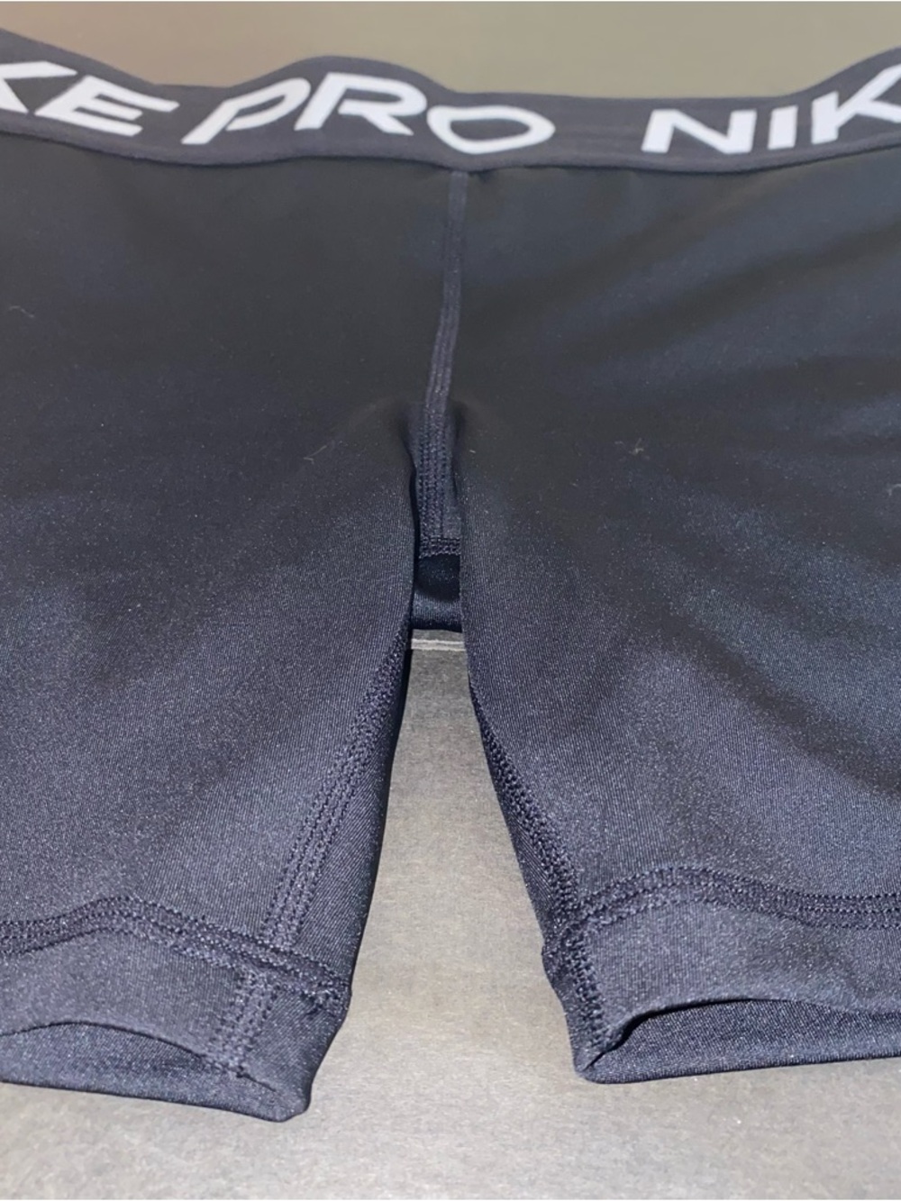 Nike Pro Large Dri-Fit Black Compression Shorts - Picture 7 of 7